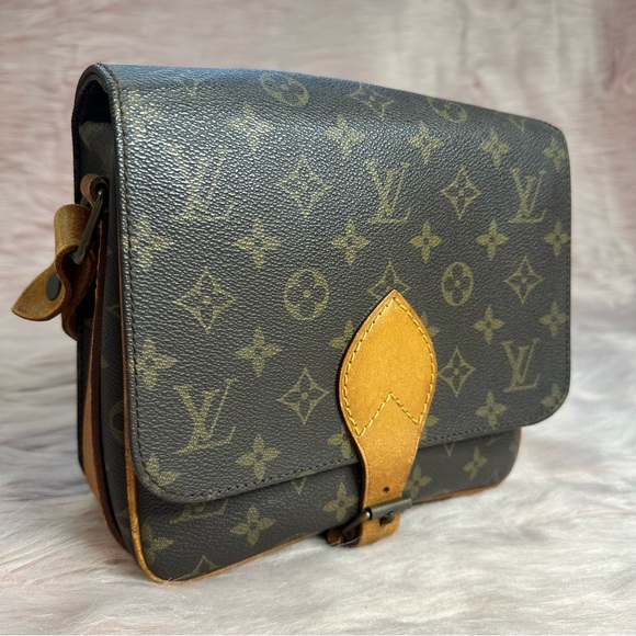 🟥 SOLD! Louis Vuitton Cartouchiere MM Monogram Crossbody Bag - Picture 3 of 17